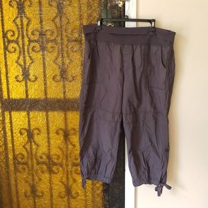 Calvin Klein Performance Capris